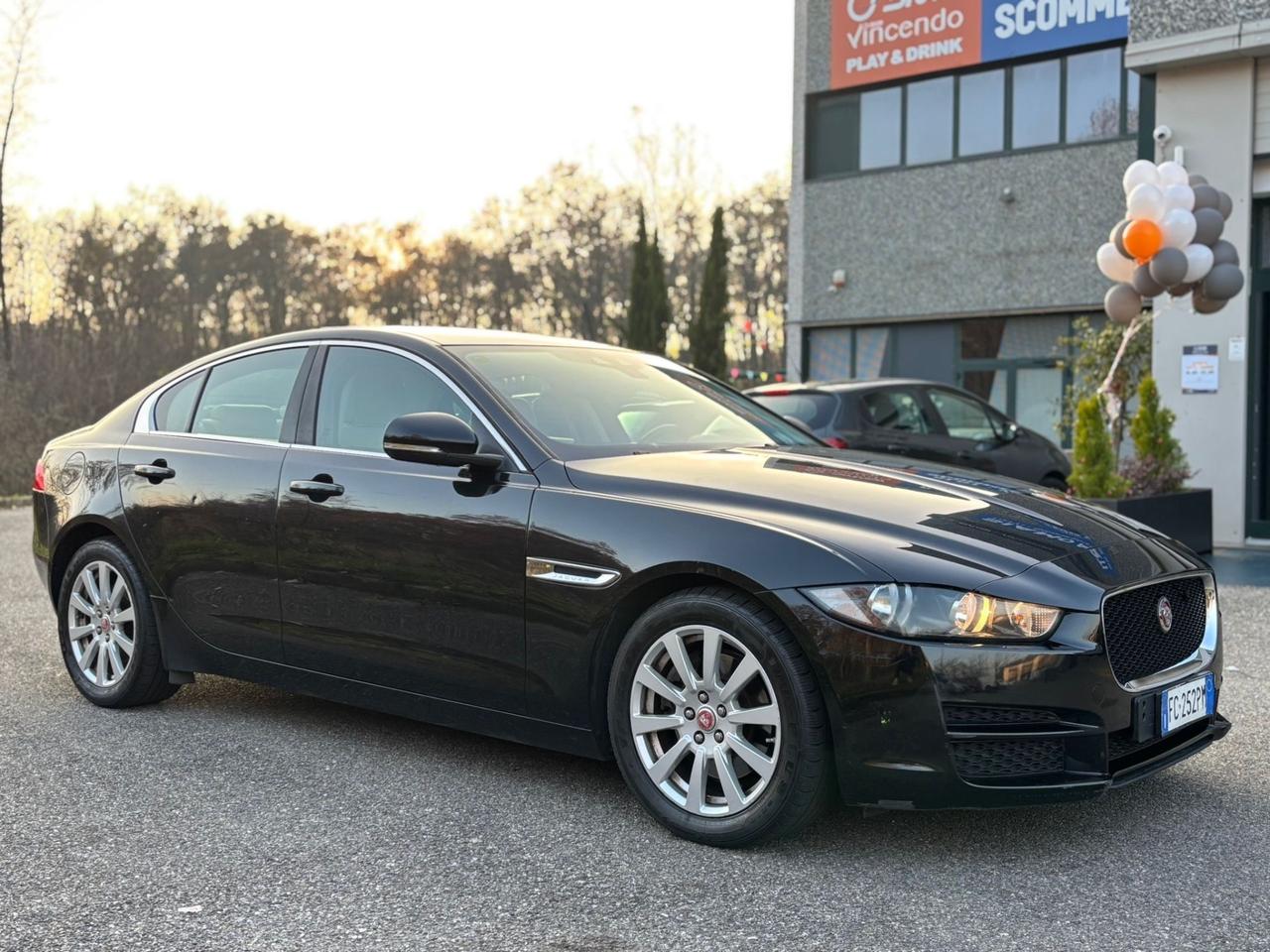 Jaguar XE 2.0 D Turbo Portfolio