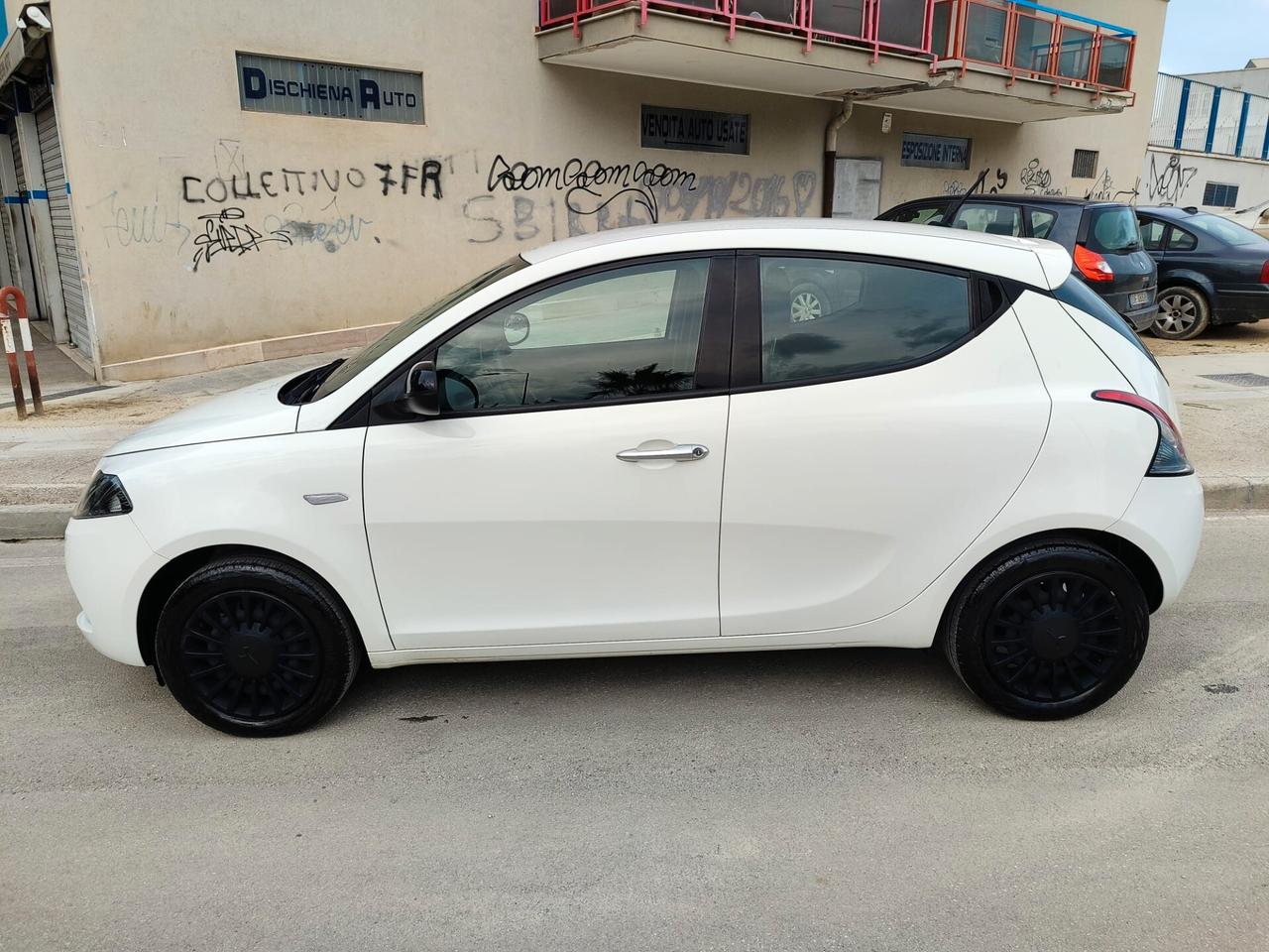 Lancia Ypsilon 1.0 FireFly SILVER 70CV