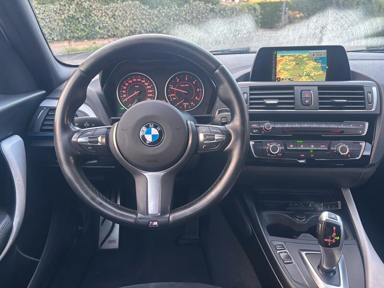 Bmw 118 118d 5p. Msport