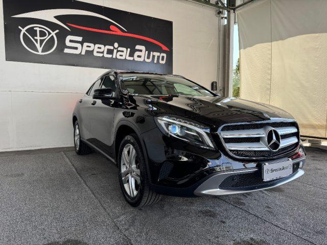 MERCEDES-BENZ GLA 200 CDI Automatic Premium