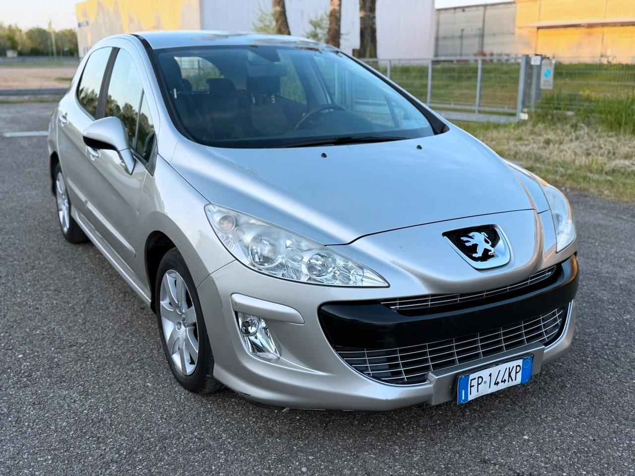 Peugeot 308 1.6 HDi 90CV 5p. Tecno