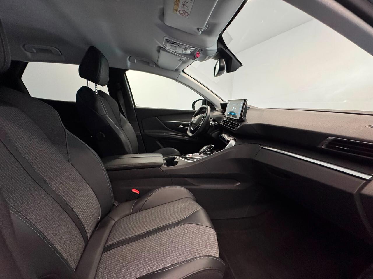 Peugeot 3008 BlueHDi 130 S&S EAT8 Allure