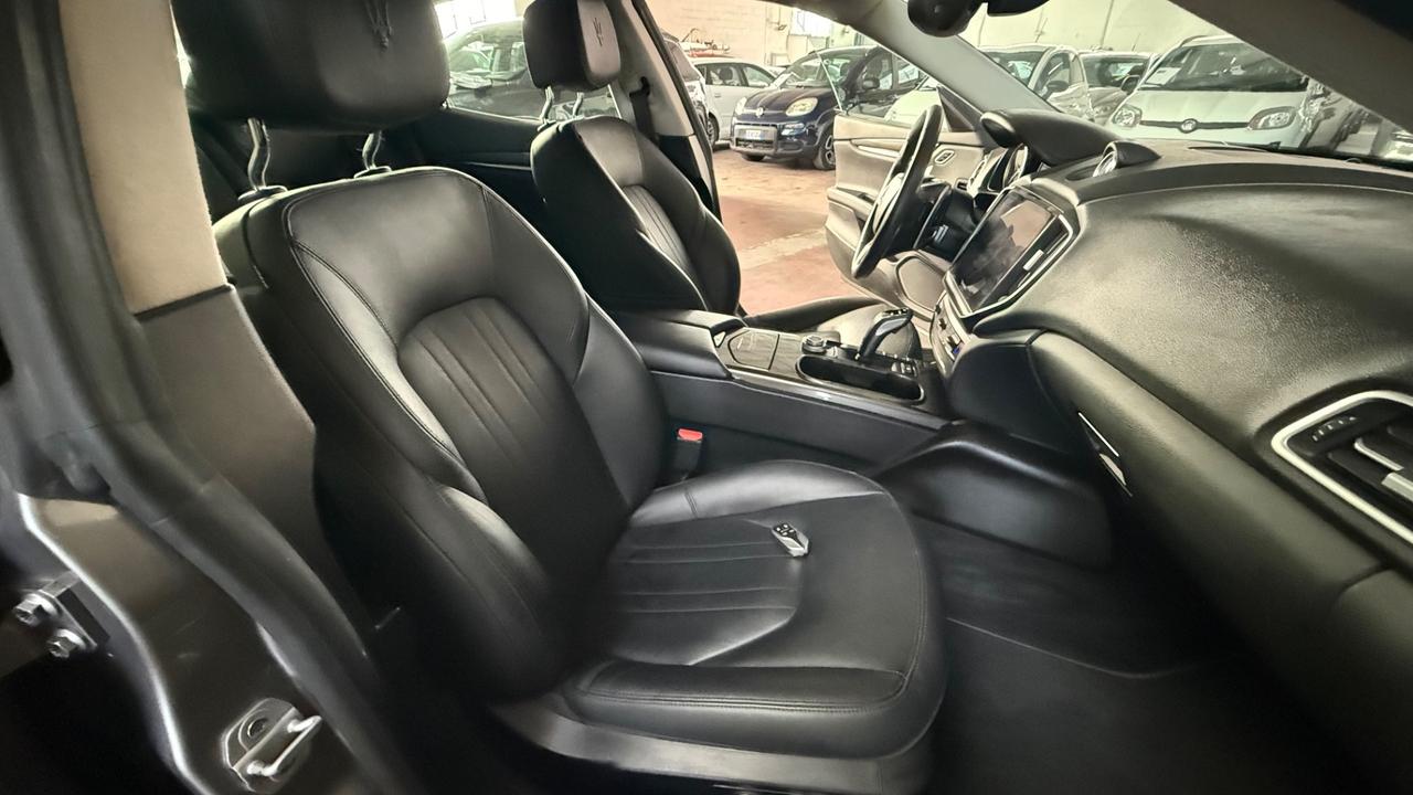 Maserati Ghibli 330 CV MHEV GT