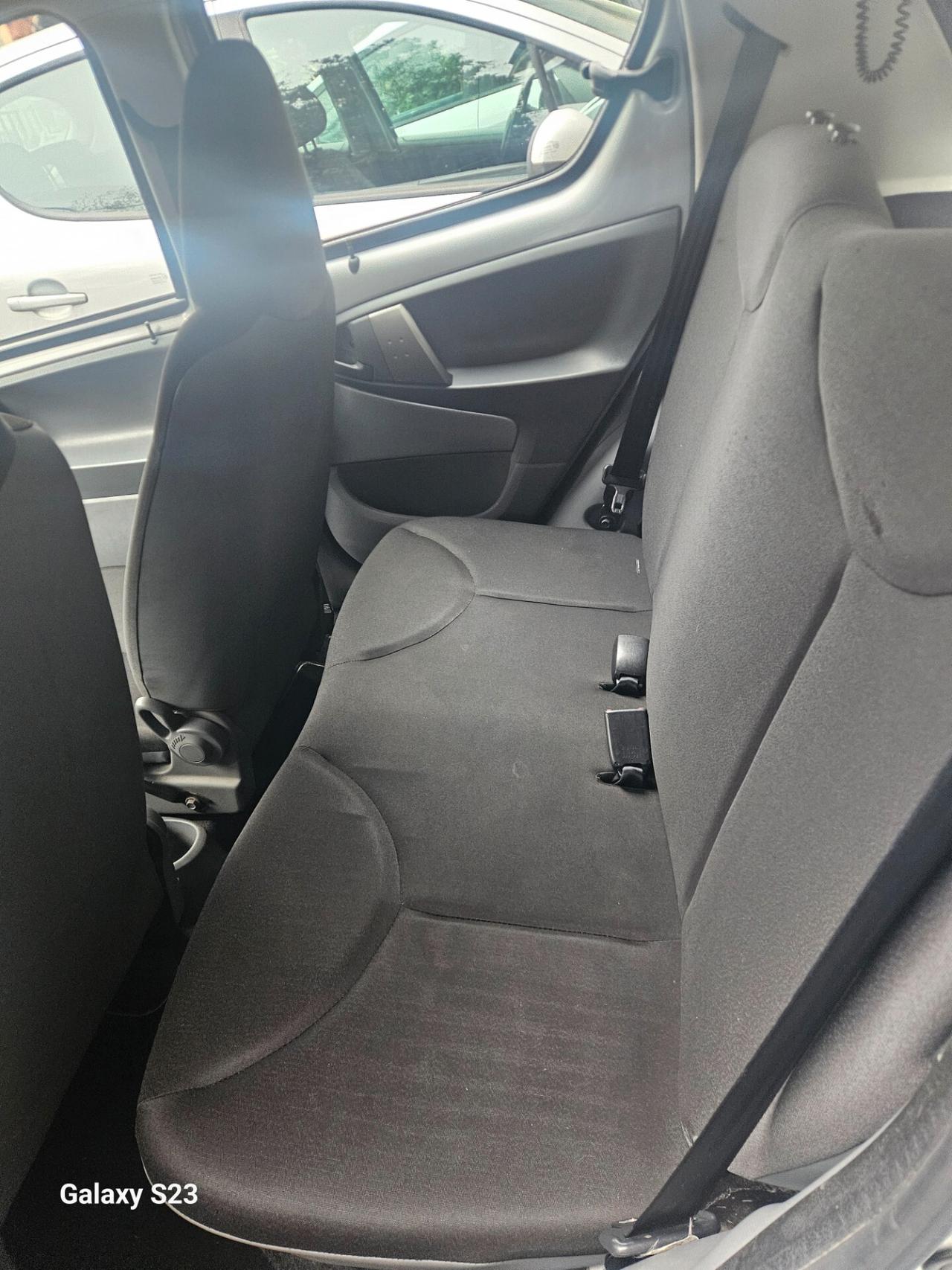 Toyota Aygo 1.0 12V VVT-i 5 porte Sol