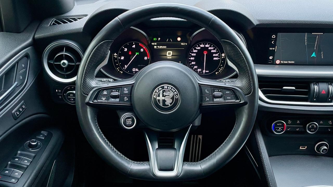ALFA ROMEO STELVIO 2.2 VELOCE TURBODIESEL Q4 210 CV - TETTO, PELLE, FULL LED