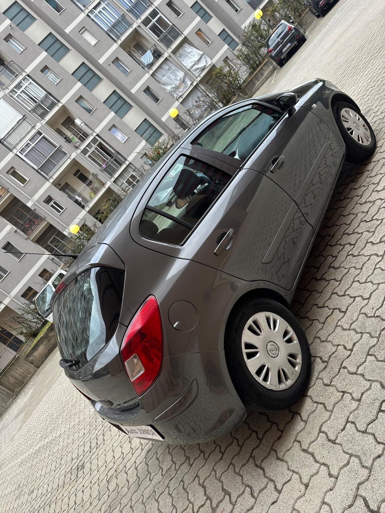 Opel Corsa 1.2 5 porte Easytronic Enjoy