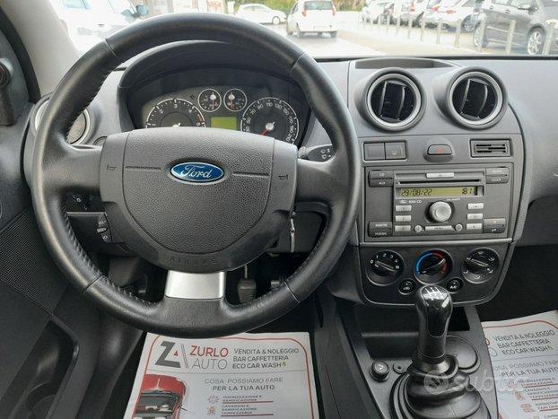 FORD Fiesta 5ª serie 1.4 tdci - 2008