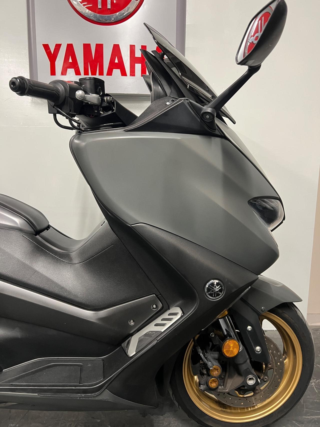 Yamaha TMAX 560 Tech max