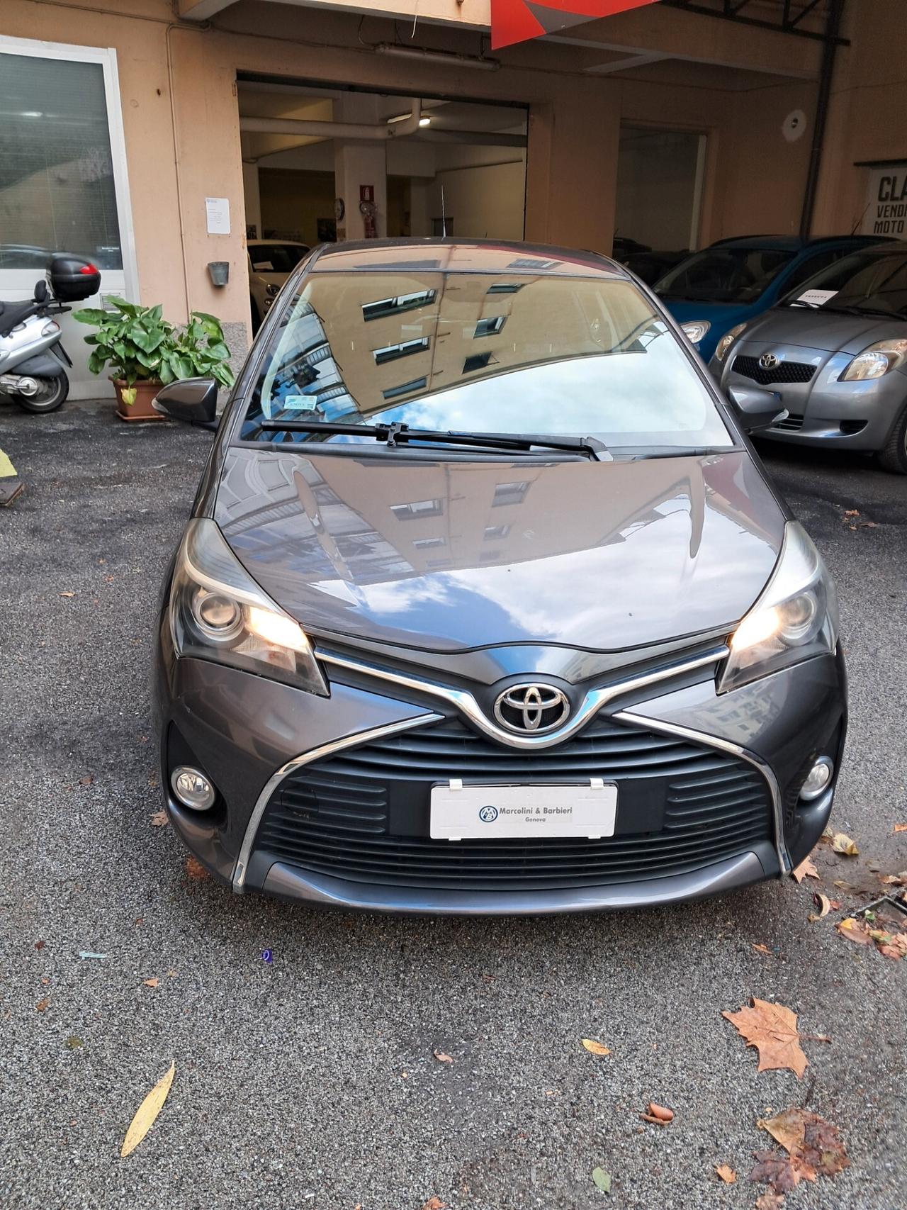 Toyota Yaris 1.0 5 porte Lounge