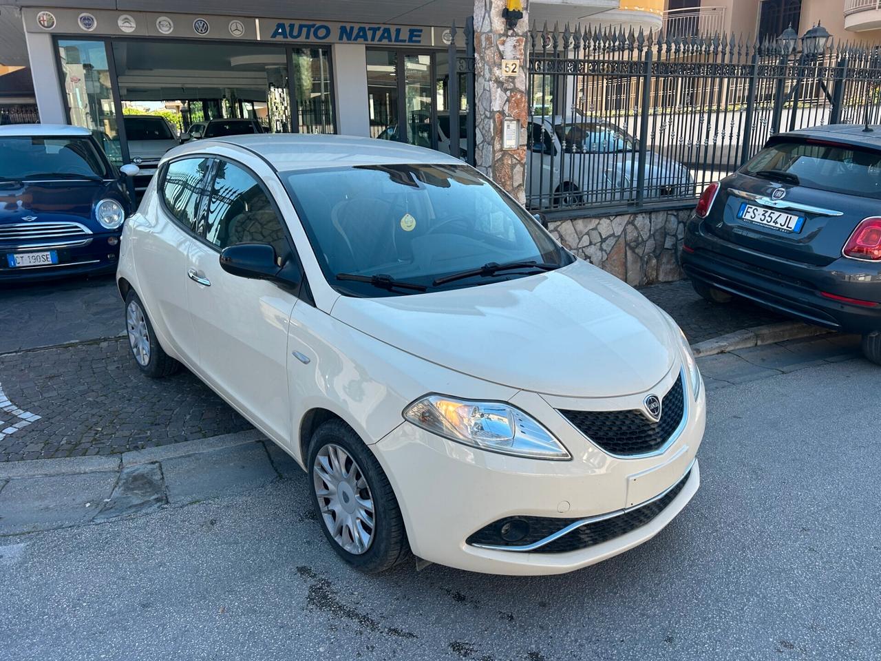 Lancia Ypsilon 0.9 TWINAIR 85 CV 5 porte GPL Ecochic Gold