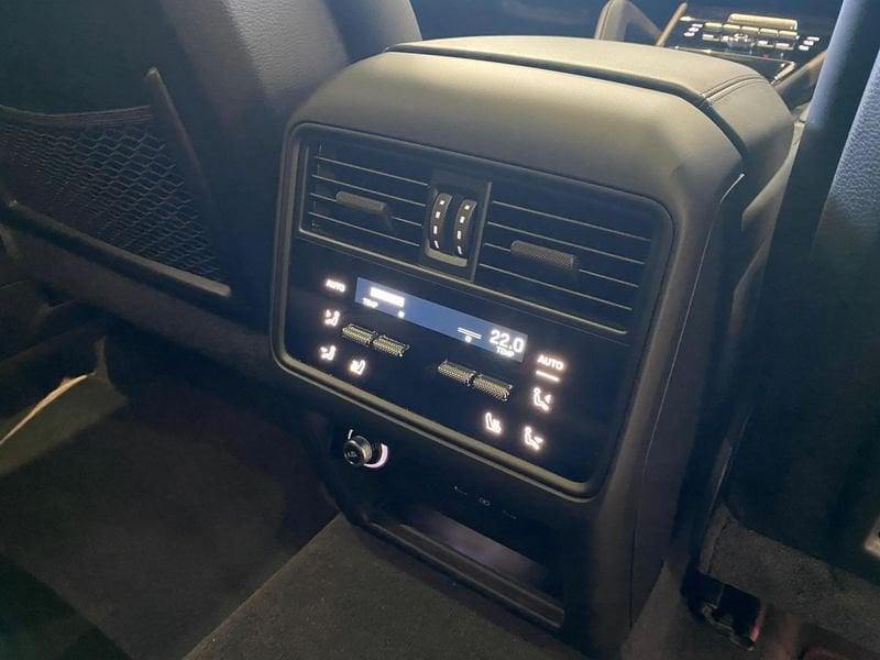 Porsche Cayenne Coupè Cayenne Coupé 3.0 V6 E-Hybrid - IVA Esposta