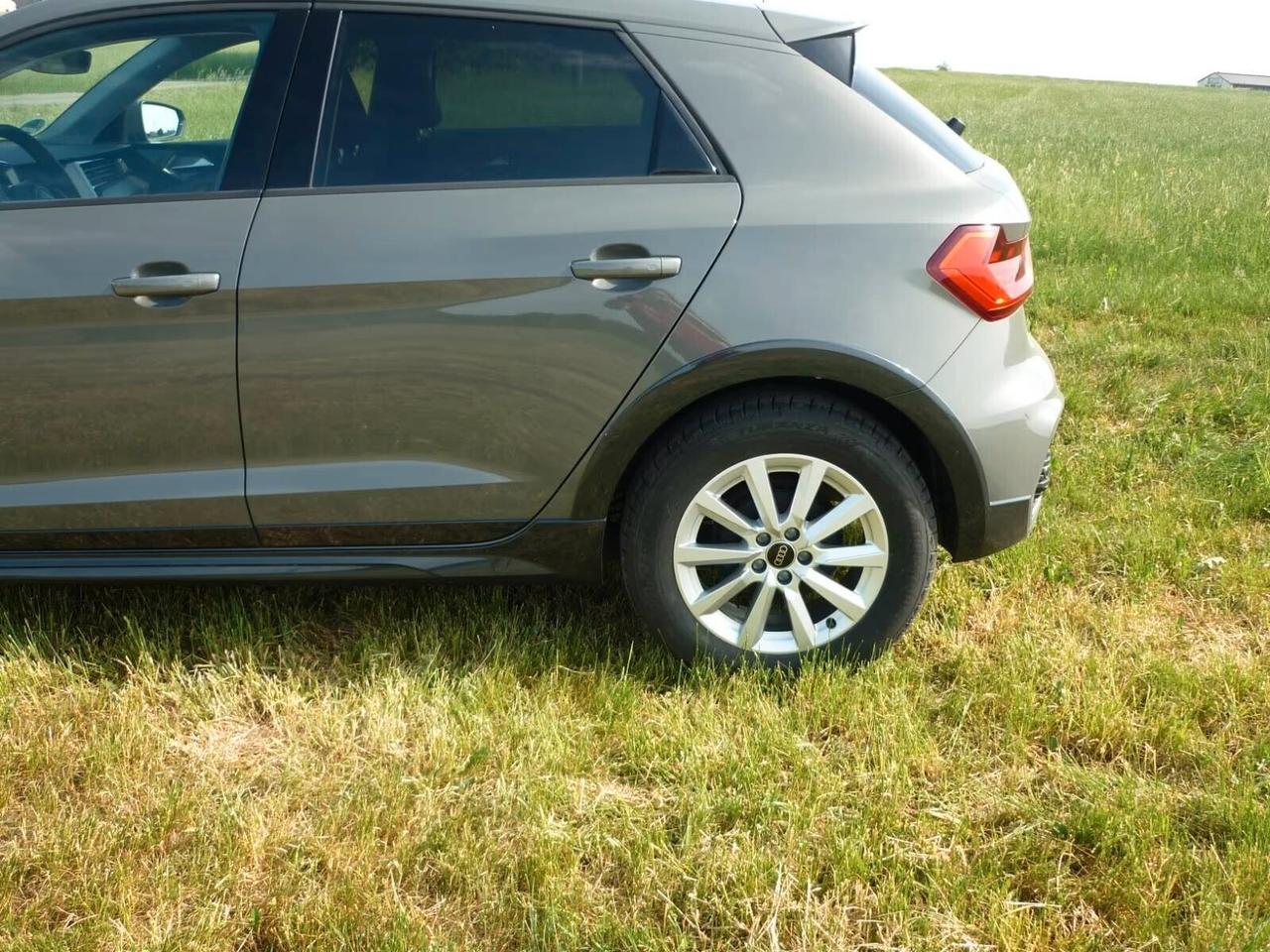 Audi A1 allstreet 25 TFSI Business