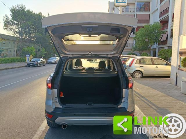 FORD Kuga 1.5 TDCI 120 CV S&S 2WD Powershift Business