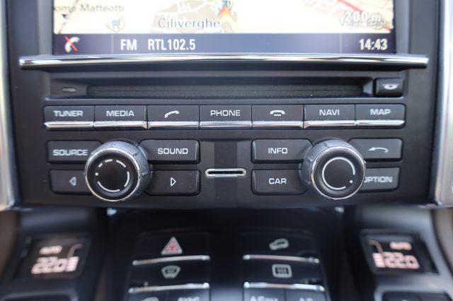 PORSCHE Cayenne 4.0 S Diesel 21" Panorama SOSPENSIONI UniPropietar
