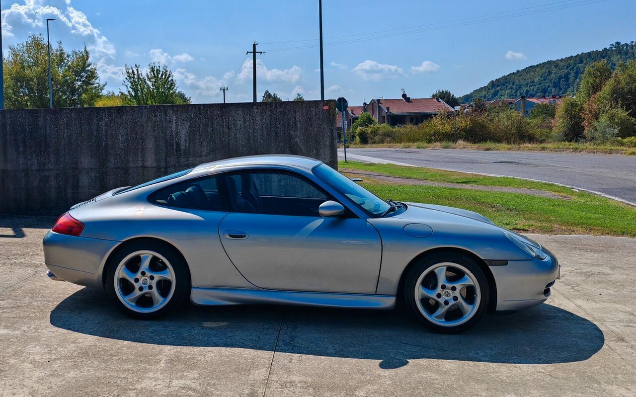Porsche 996 Carrera (MANUALE)