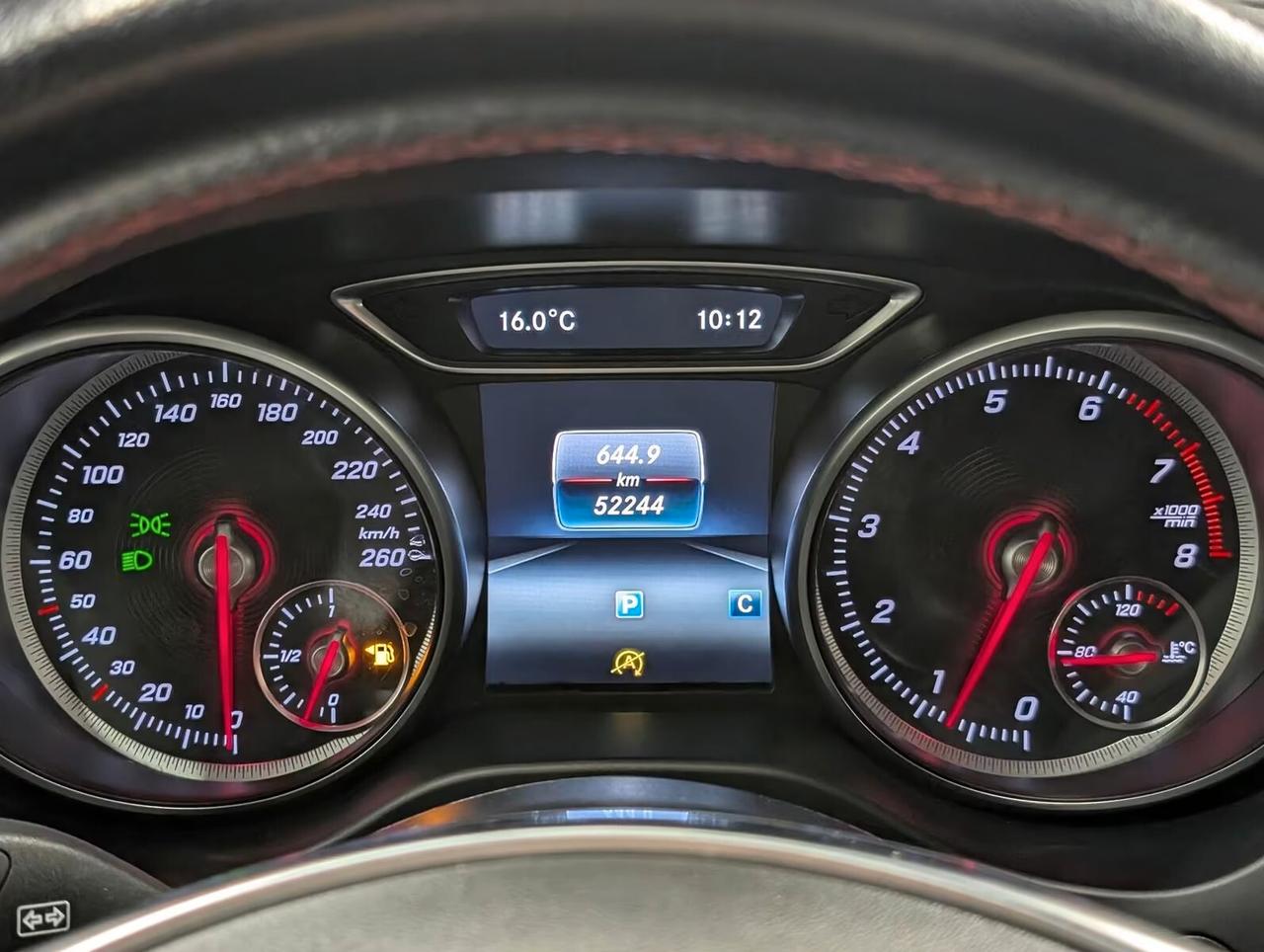 Mercedes-benz GLA 180 AMG line