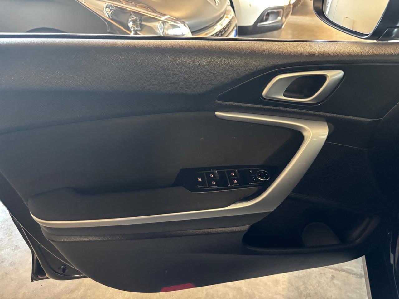 Kia Ceed 1.6 CRDi SW |AUTOCARRO IVATA|