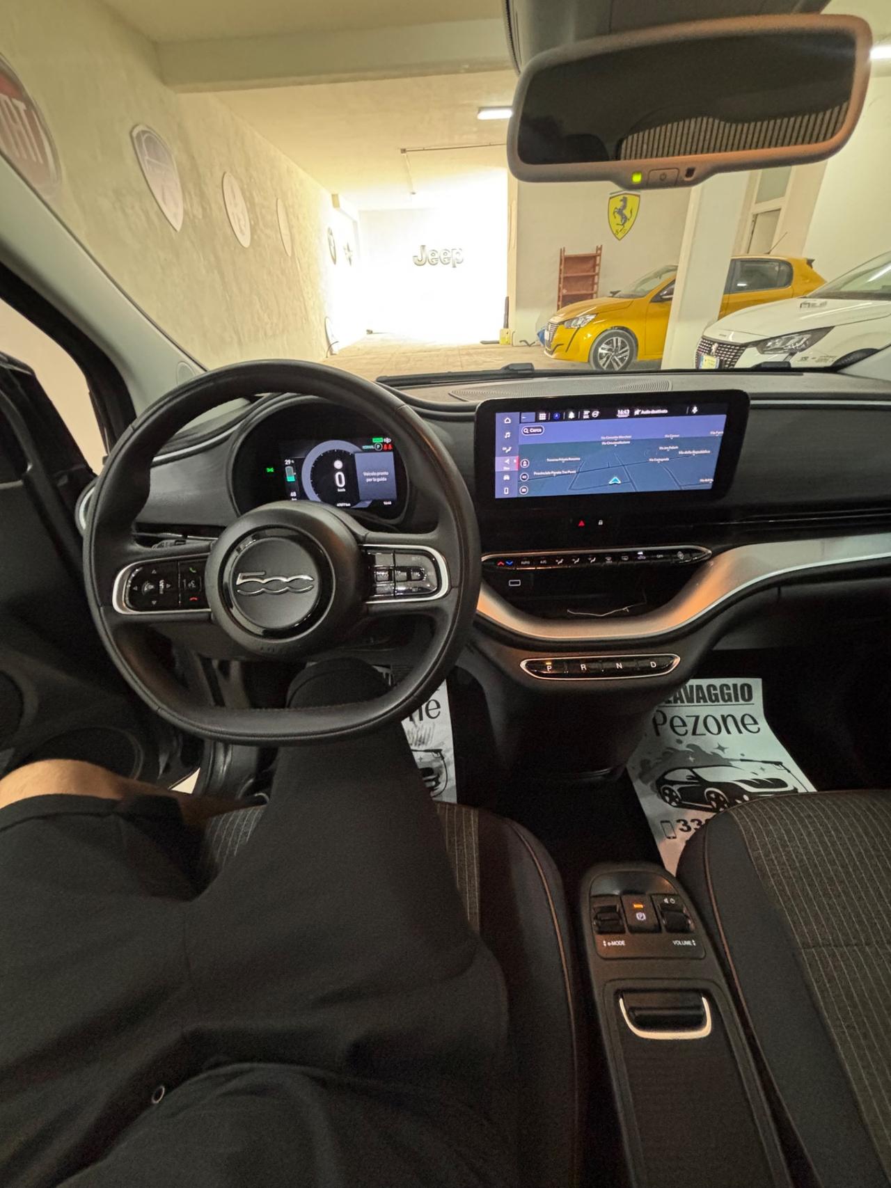 Fiat 500 500e Berlina 42 kWh La Prima