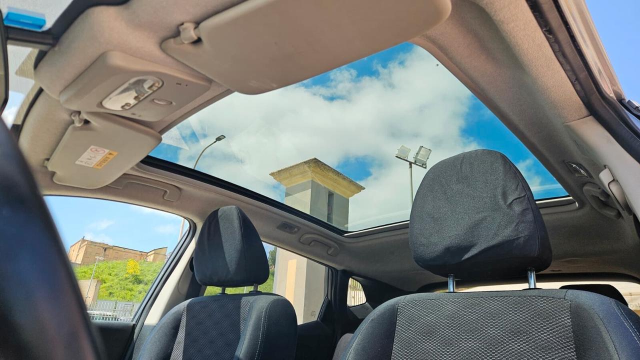 Nissan Qashqai 1.5 dCi Tekna