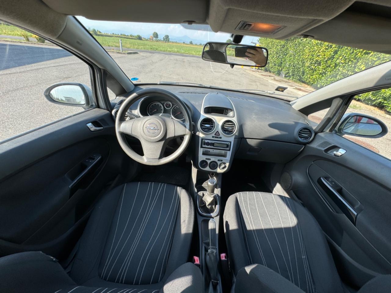 Opel Corsa 1.2 5 porte Easytronic Club