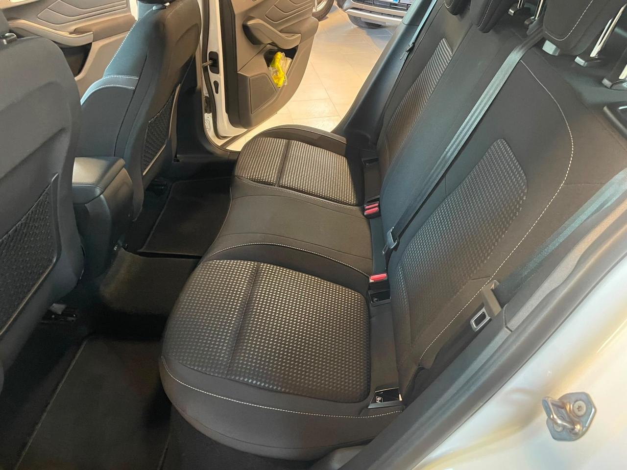 Ford 1.0 HYBRID 92kw 2020 66.000KM
