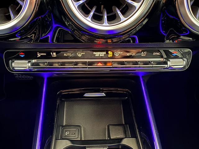 MERCEDES-BENZ GLA 180 d Premium AMG Night Pack AMBIENT * NEOPATENTATI *