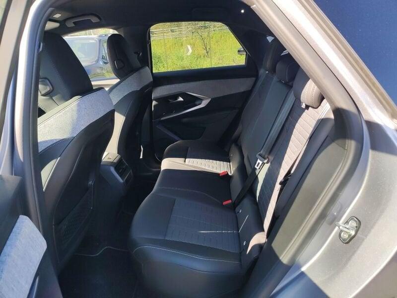 Peugeot 3008 II 2021 1.2 hybrid 48V GT 136cv e-dcs6