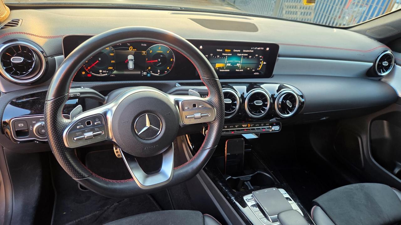 Mercedes-benz CLA 200 d S.W. Automatic Premium