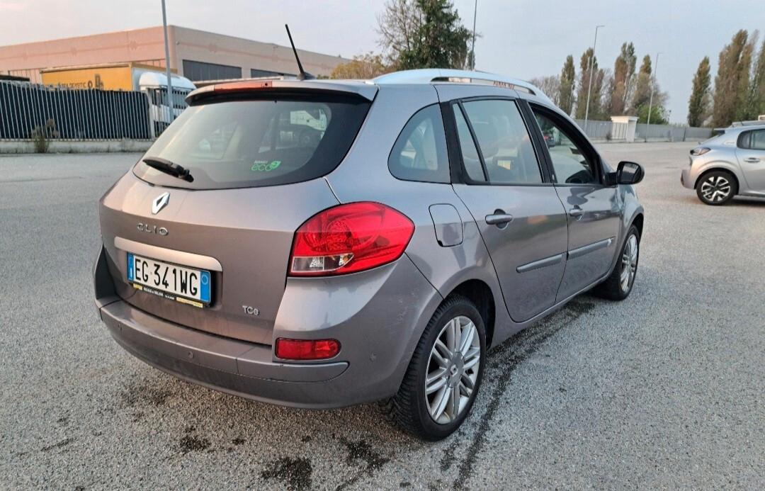 Renault Clio 1.2 16V SporTour Live!