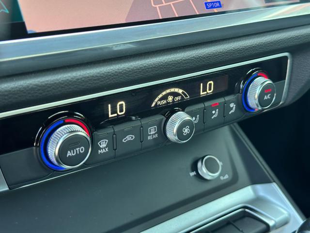 AUDI Q3 35 TDI S tronic Business