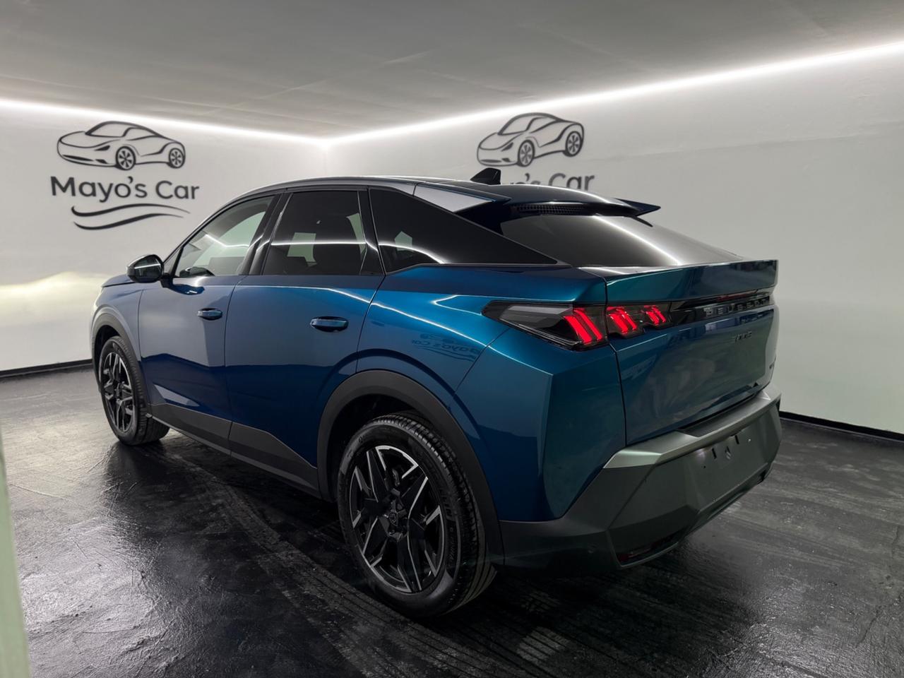 PEUGEOT 3008 FULL HYBRID (anno 2025)