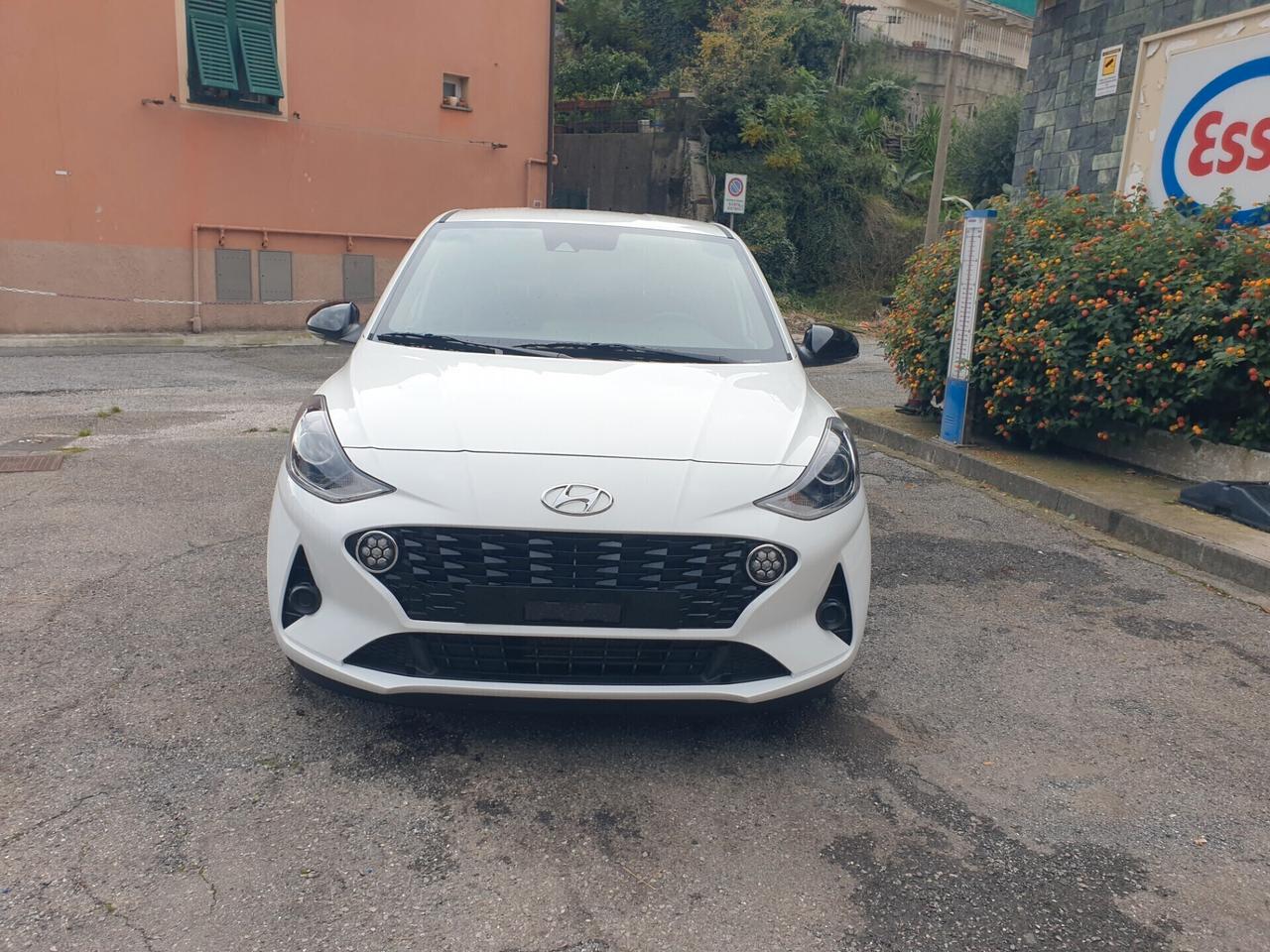 Hyundai i 10 1.0 select ,navi,pdc,telecamera