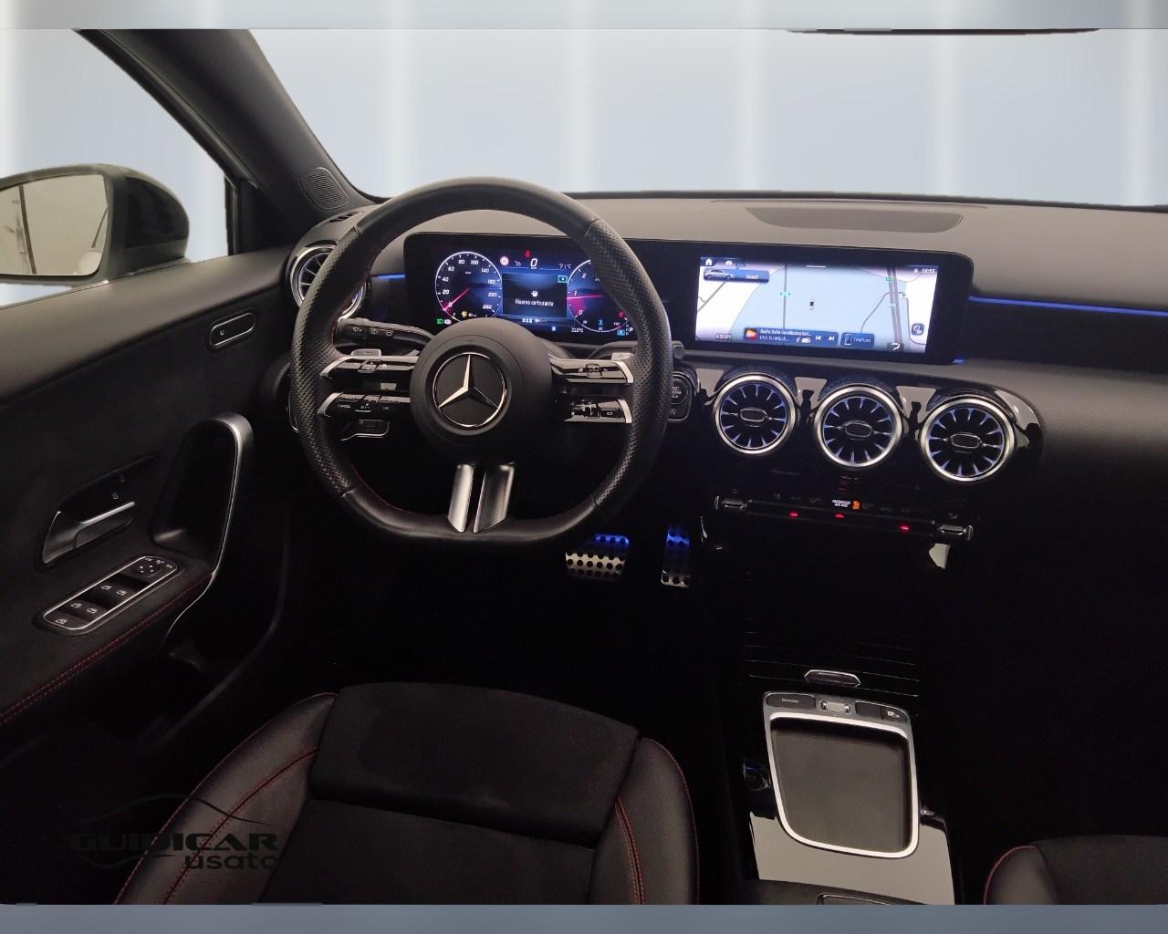 Mercedes-Benz Classe A - W177 2018 - A 180 d Premium auto