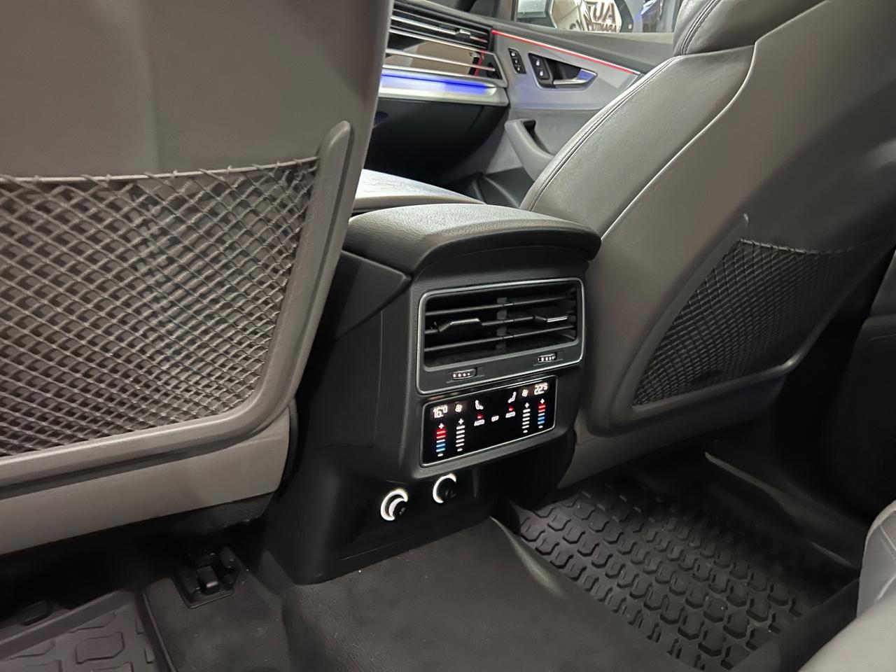 Audi Q8 50 TDI 286 CV quattro tiptronic Sport