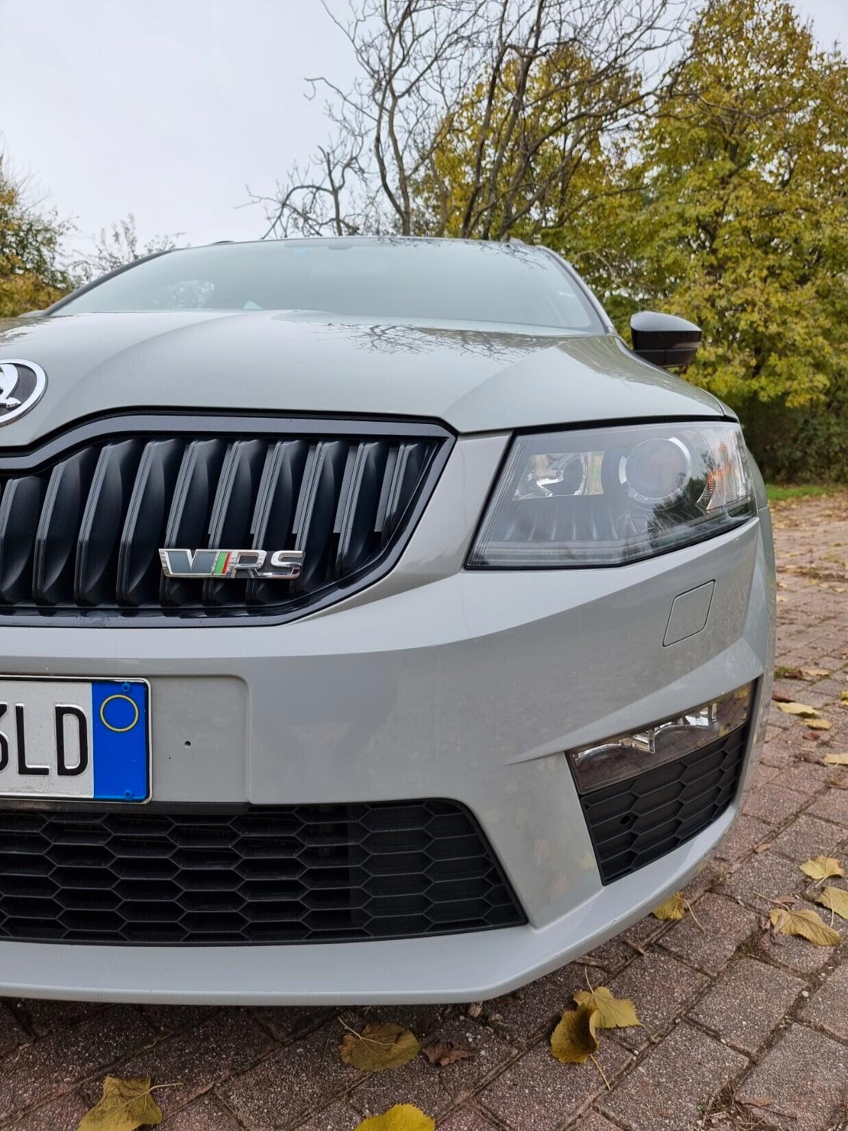 Skoda Octavia 2.0 TDI DSG Wagon RS Grigio Acciaio