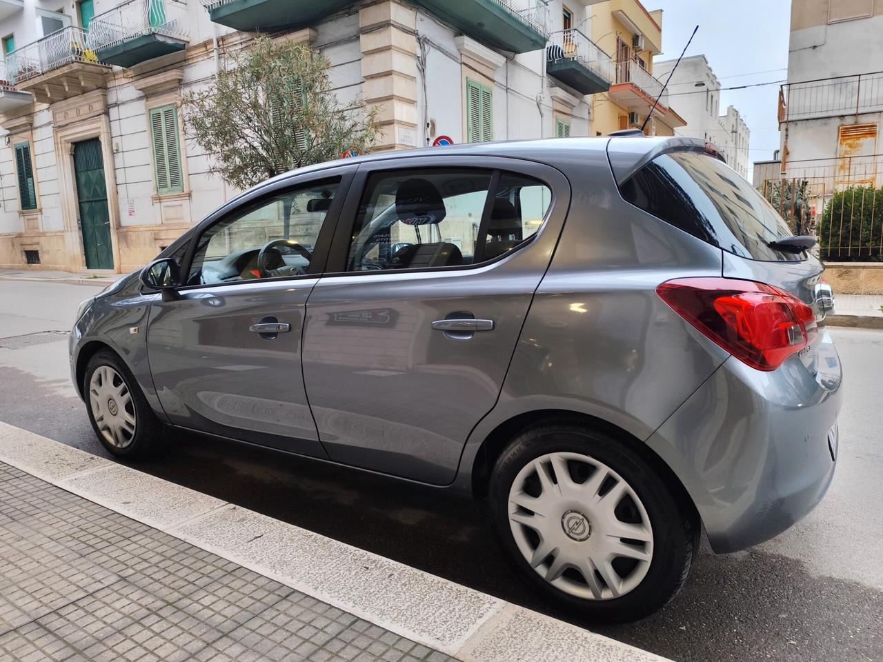 Opel Corsa 1.4 90CV GPL Tech 5 porte