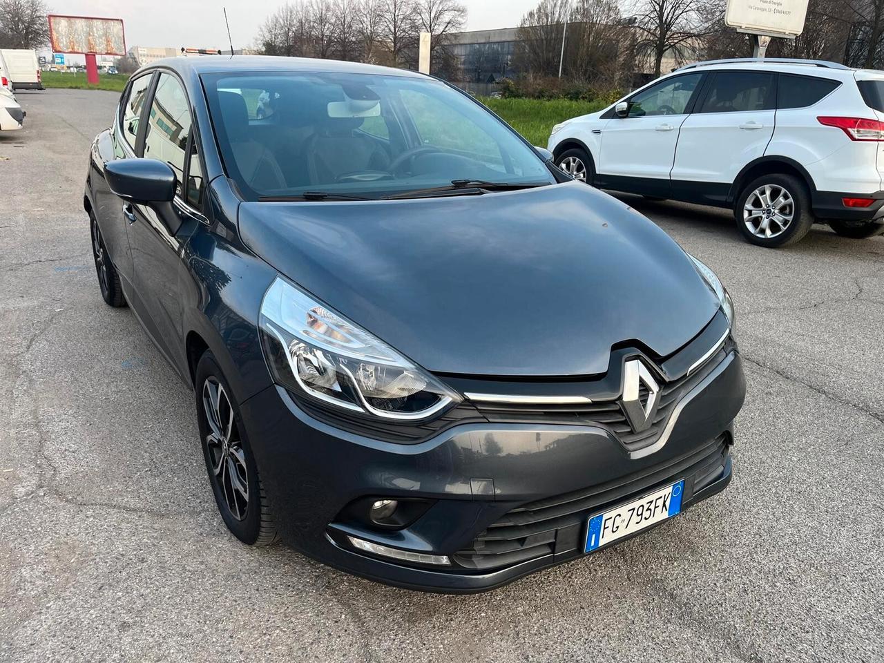 Renault Clio dCi 8V 90CV EDC Start&Stop 5 porte Energy Intens