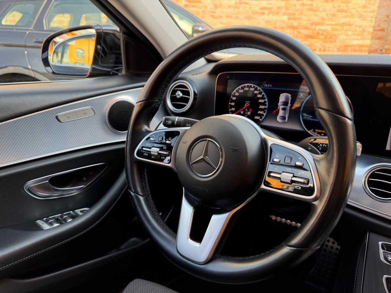 Mercedes-benz E 200 d Auto Premium Plus