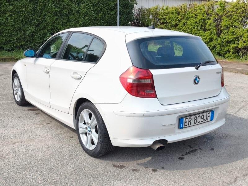 BMW Serie 1 (E87) 118d cat 5 porte Attiva...