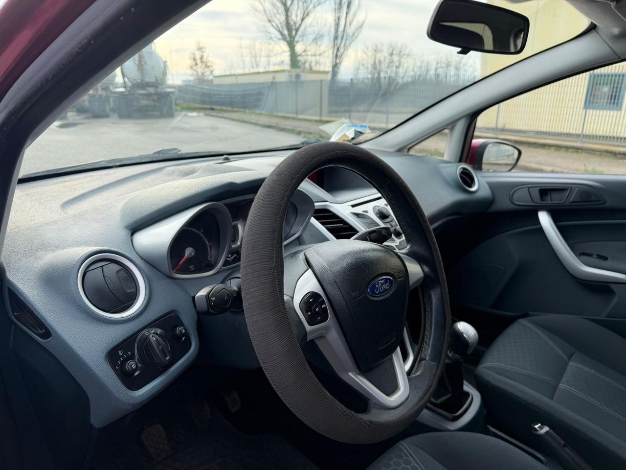 Ford Fiesta 1.2 82 CV 5 porte Titanium