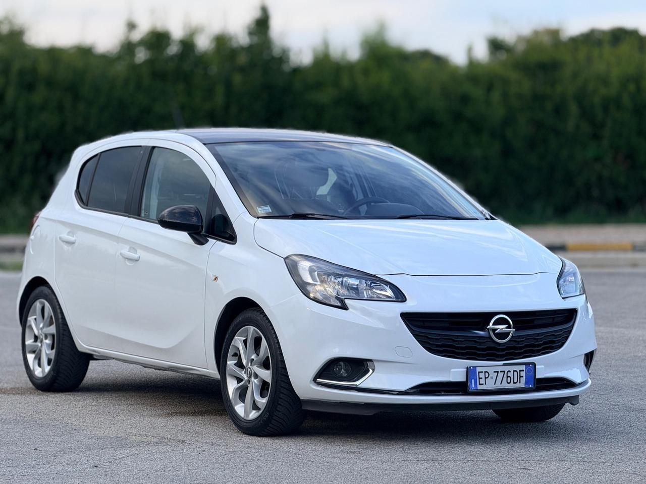 Opel Corsa 1.4 benzina Automatica