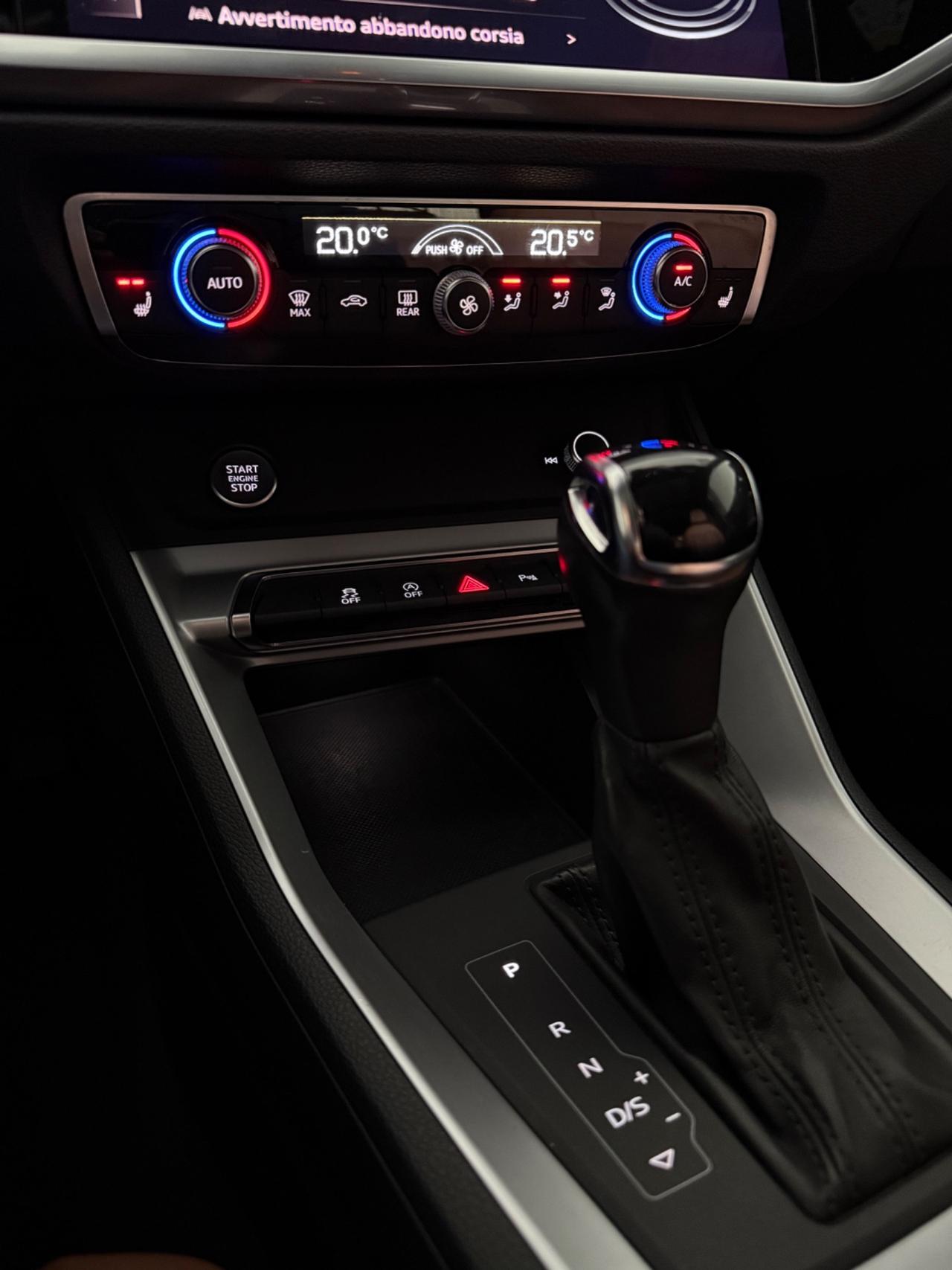 Audi Q3 35 2.0 Tdi 150CV STronic TETTO-Led