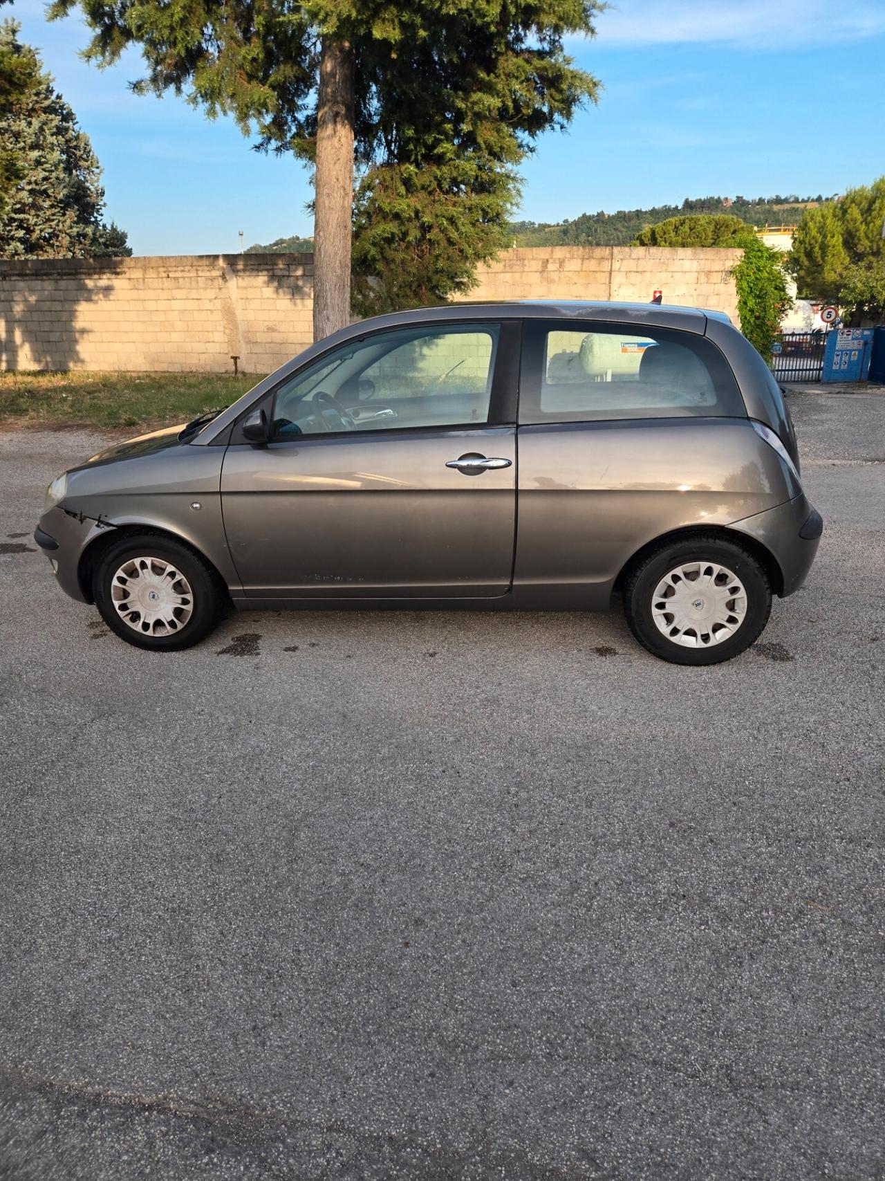 Lancia Ypsilon 1.2 Argento