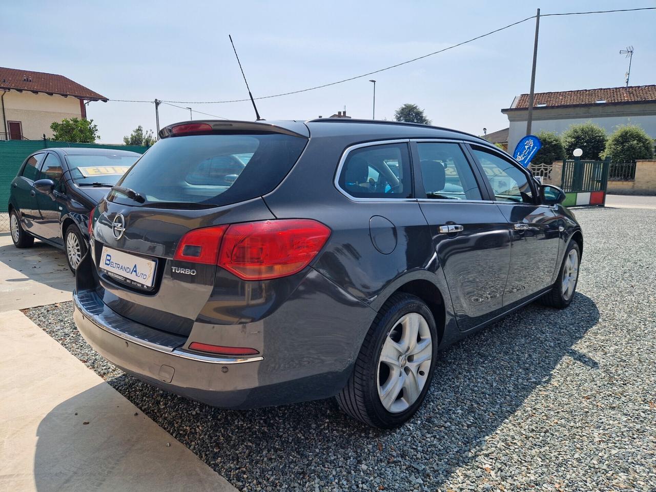 Opel Astra Sports Tourer 1.4 Turbo 140 Cv E6