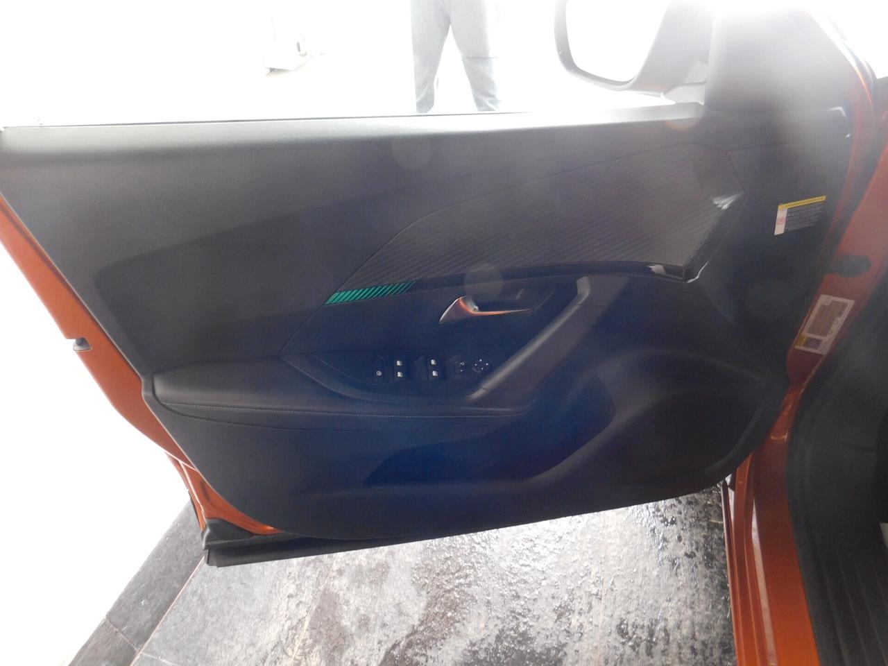Peugeot 2008 PureTech 100 S&S Allure