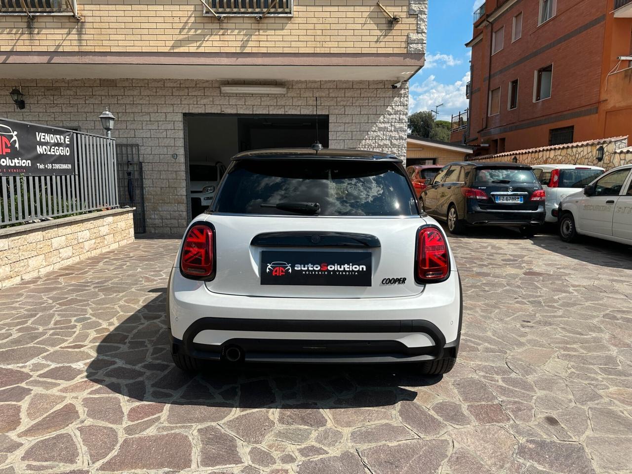 Mini 1.5 Cooper Resolute Yours Full Optional