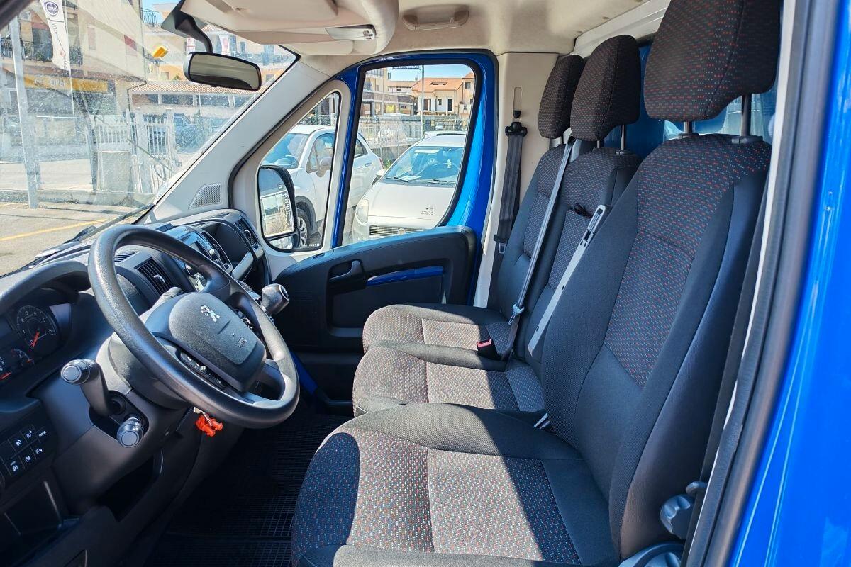 Peugeot Boxer 335 2.2 BlueHdi 165Cv sponda idraulica montacarichi