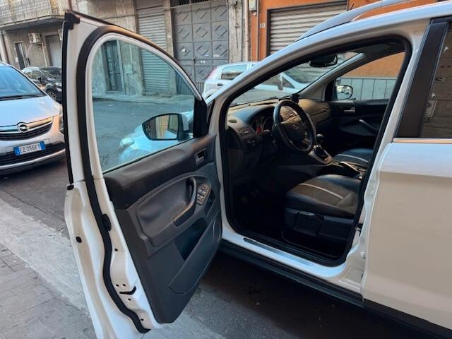 Ford Kuga 2.0 TDCi 136 CV 4WD Titanium