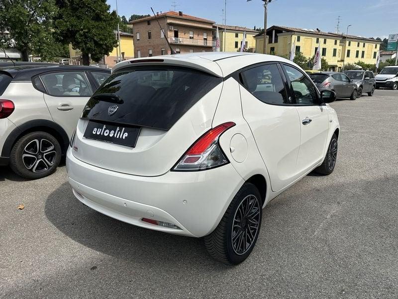 Lancia Ypsilon 1.2 69 CV 5 porte GPL Ecochic Gold