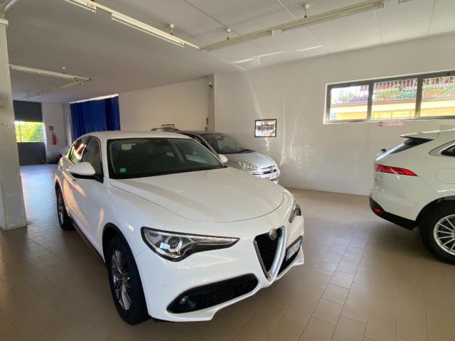 ALFA ROMEO Stelvio 2.2 Turbodiesel 180 CV AT8 RWD Business